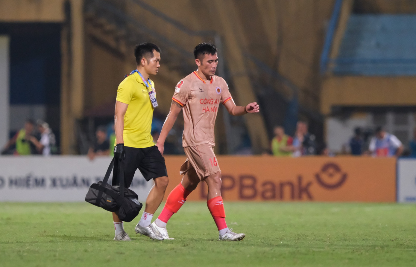 Hải Phòng gây sốc ở Hàng Đẫy, đánh bại CAHN 2-0 ảnh 20 Hải Phòng gây sốc ở Hàng Đẫy, đánh bại CAHN 2-0 ảnh 20