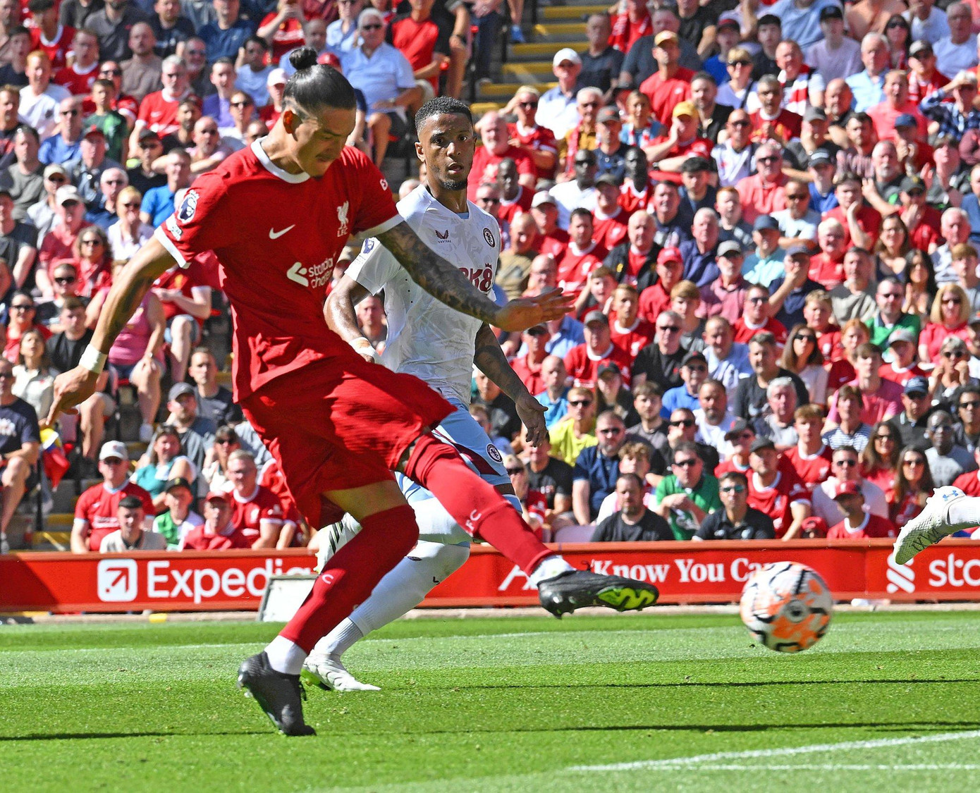 Hạ Aston Villa 3-0, Liverpool nắm giữ vị trí thứ 3 ảnh 10