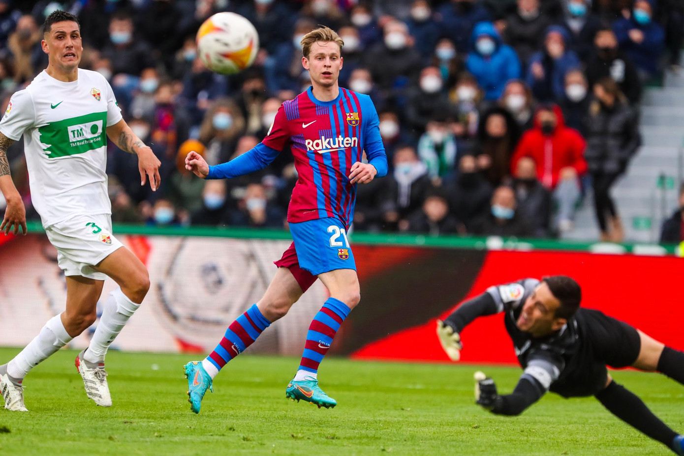 Barca thắng tới 9, hòa 1 trong tổng số 10 lần gặp Elche