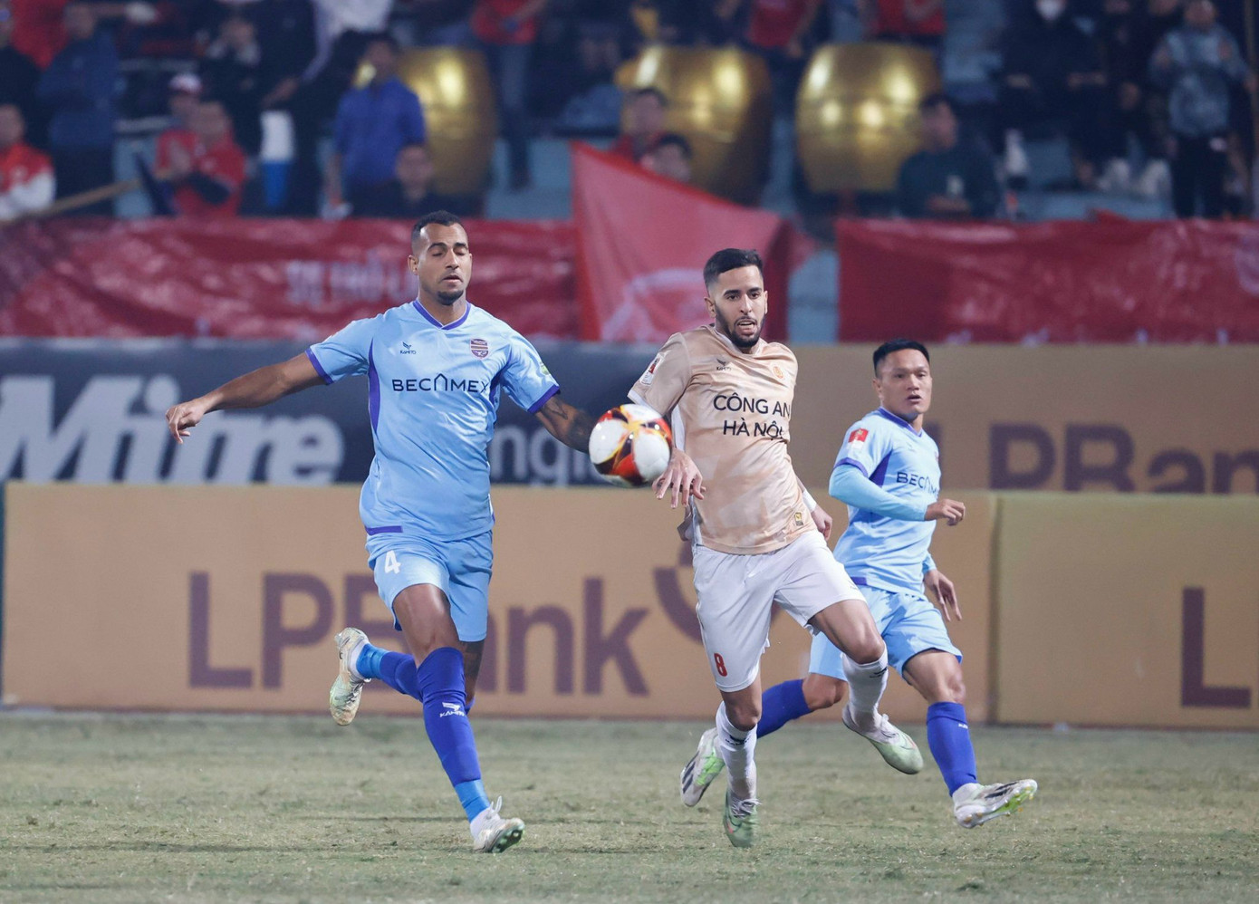 CAHN toàn thắng 5 trận gần nhất trên sân nhà CAHN toàn thắng 5 trận gần nhất trên sân nhà