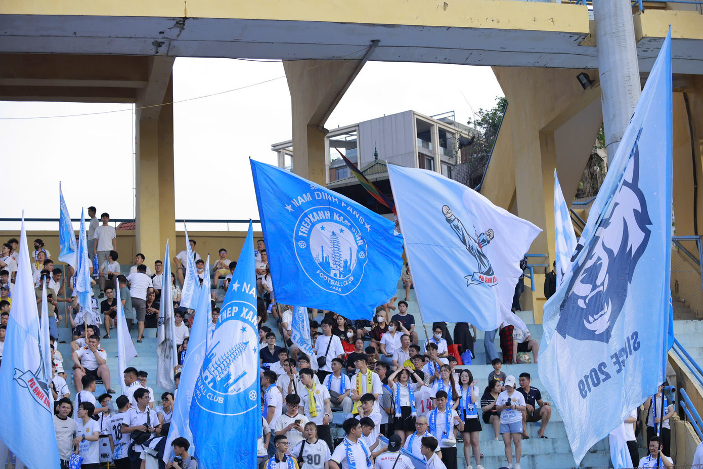 Nam Định gieo sầu cho Hà Nội, bứt phá trong cuộc đua vô địch ảnh 8