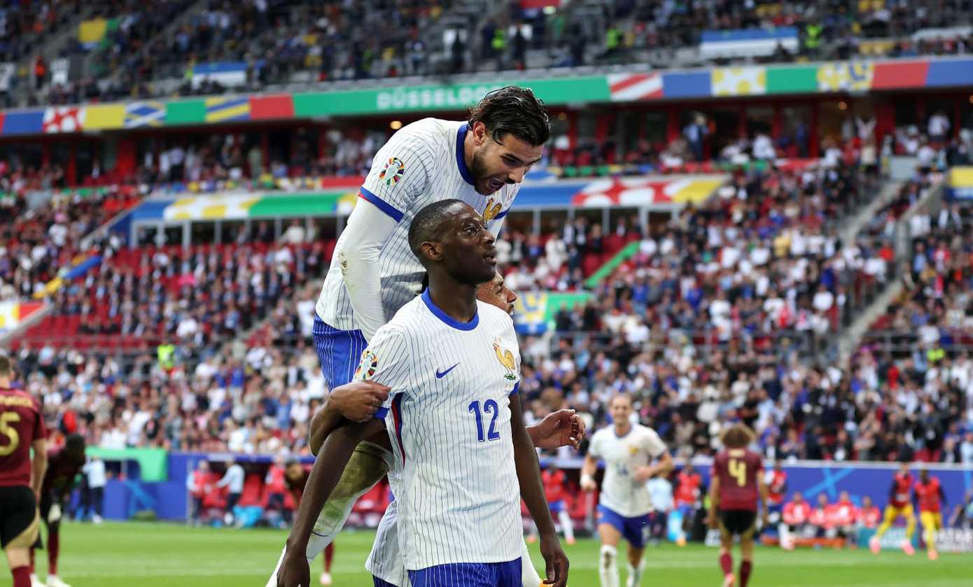 Pháp nhọc nhằn vượt qua Bỉ nhờ bàn phản lưới muộn ảnh 33 Pháp nhọc nhằn vượt qua Bỉ nhờ bàn phản lưới muộn ảnh 33