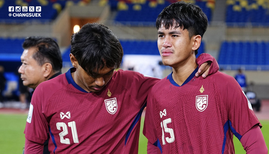 Thầy trò Jadet Meelarp đá 3 trận thua cả 3