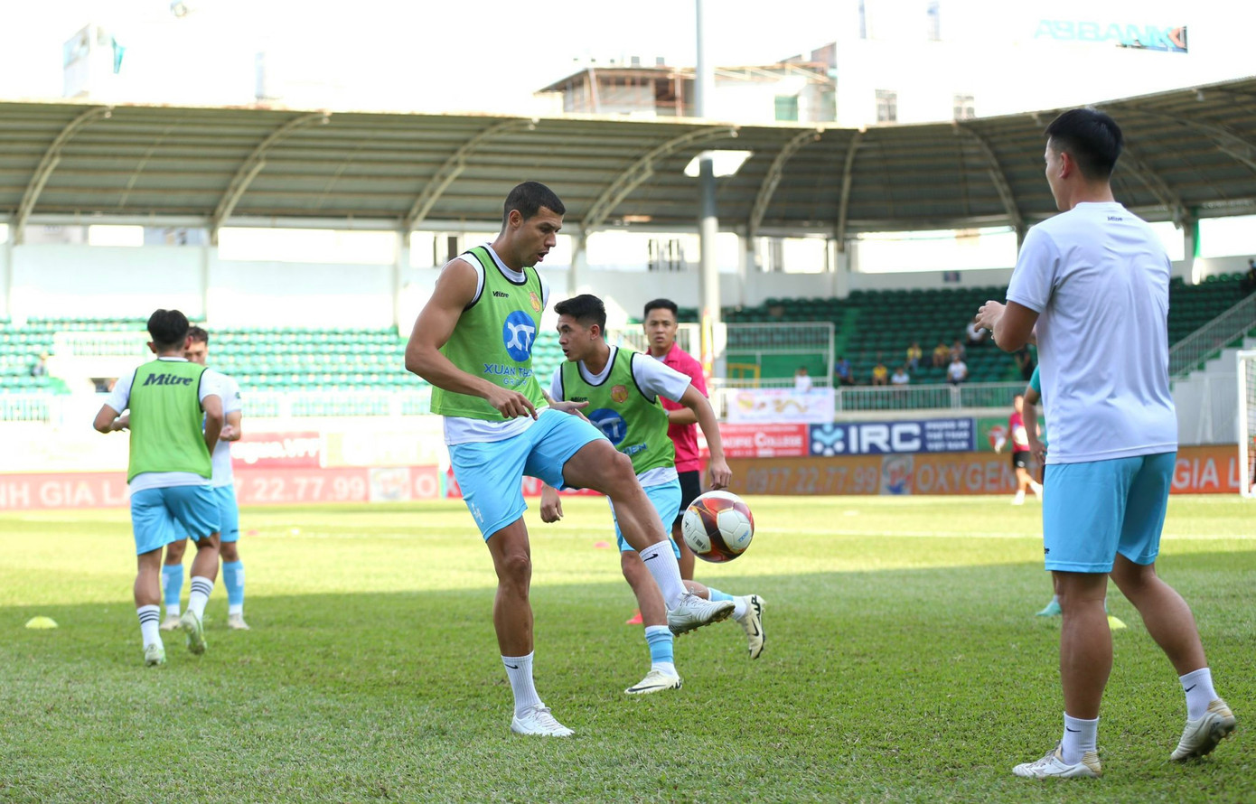 LPBank HAGL xuất sắc cầm hoà Thép Xanh Nam Định ảnh 4