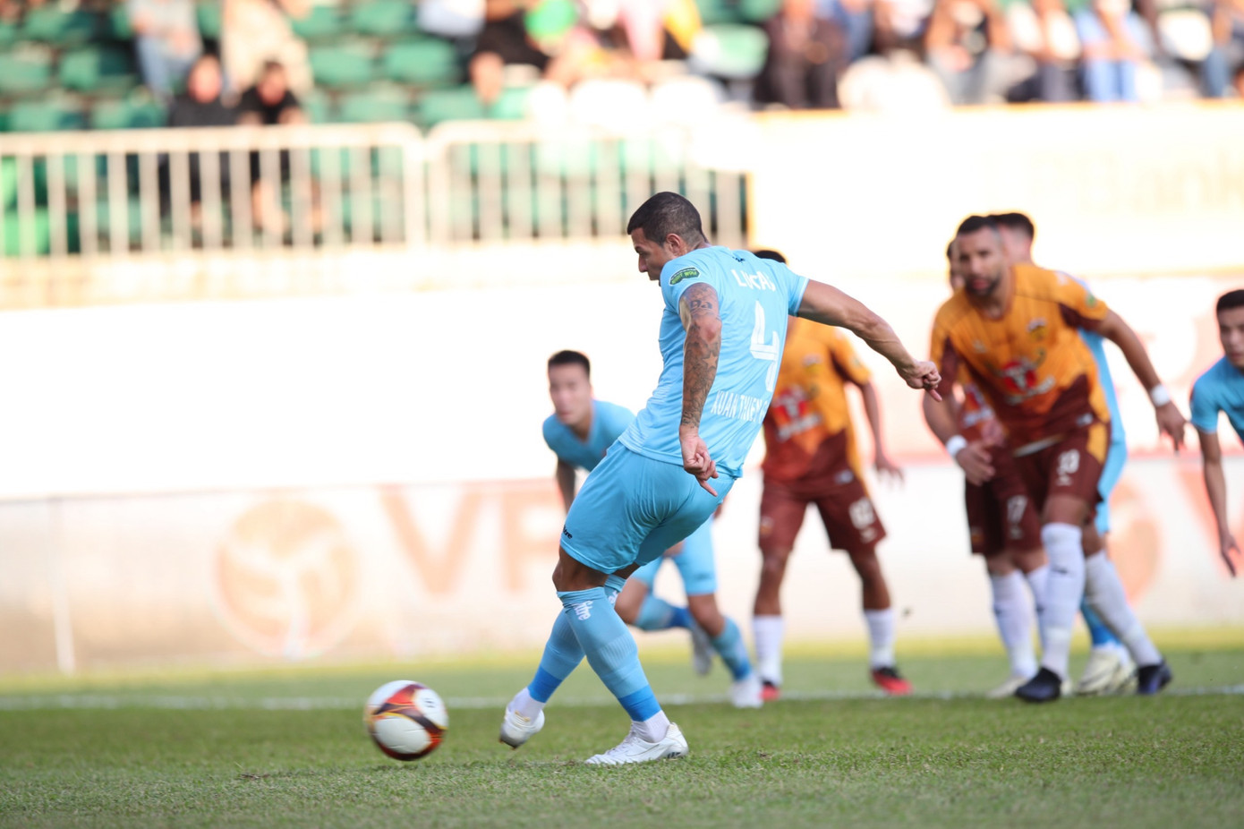 LPBank HAGL xuất sắc cầm hoà Thép Xanh Nam Định ảnh 22