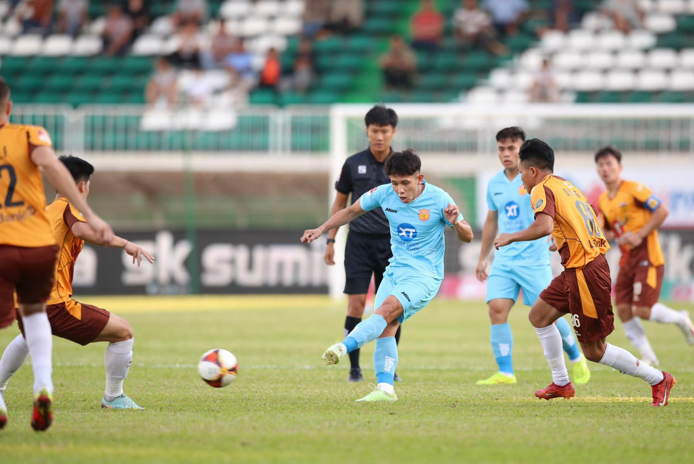 LPBank HAGL xuất sắc cầm hoà Thép Xanh Nam Định ảnh 29