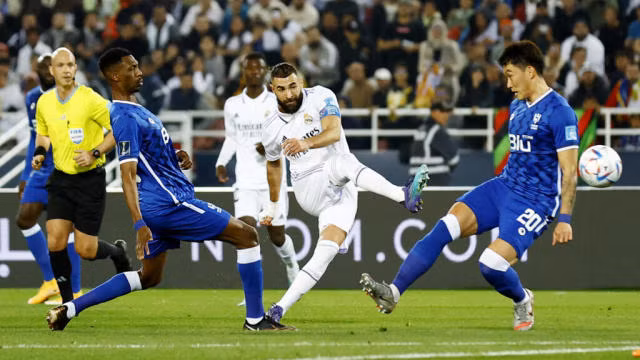 Benzema tỏa sáng trong ngày trở lại Benzema tỏa sáng trong ngày trở lại