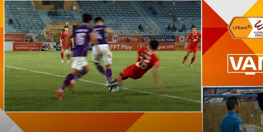 Đánh bại Bình Dương, Thể Công Viettel chiếm ngôi đầu LPBank V-League ảnh 3