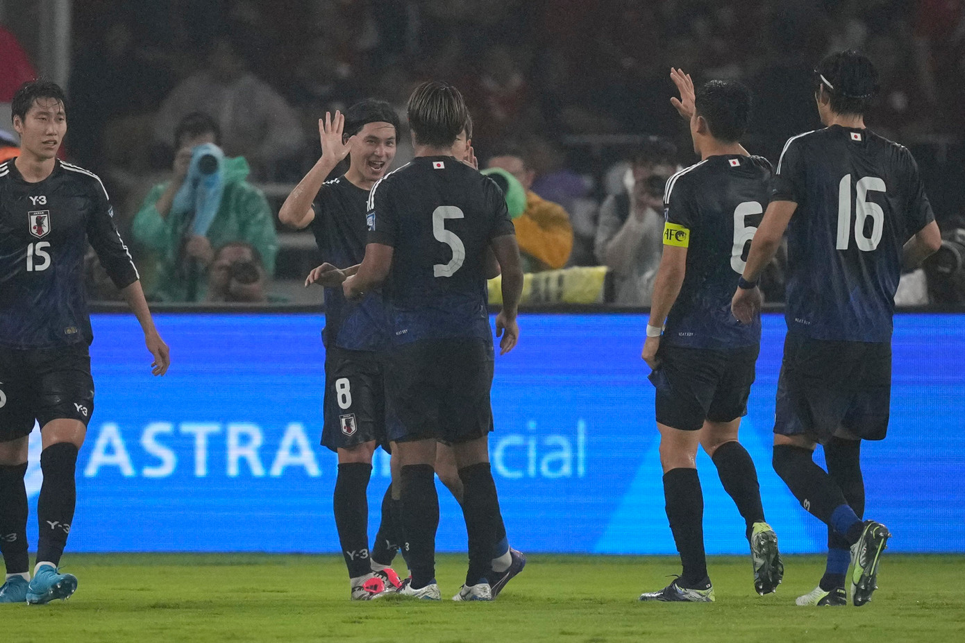 Nhật Bản đè bẹp Indonesia ở Vòng loại 3 World Cup ảnh 14