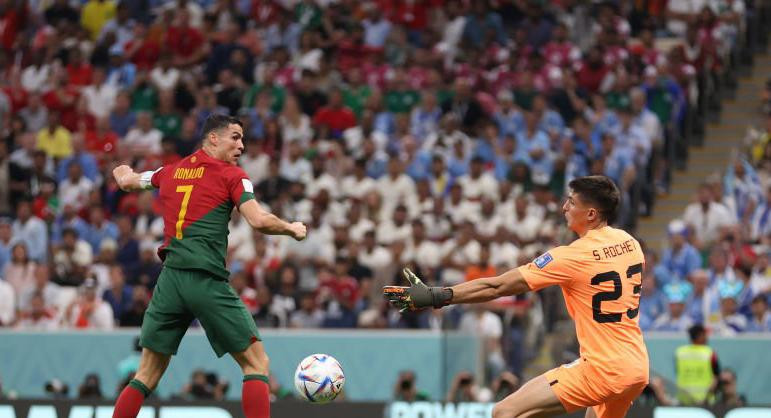 World Cup 2022: Sao MU lập công trước Uruguay, đưa Bồ Đào Nha tiến vào vòng sau trước 1 vòng ảnh 23