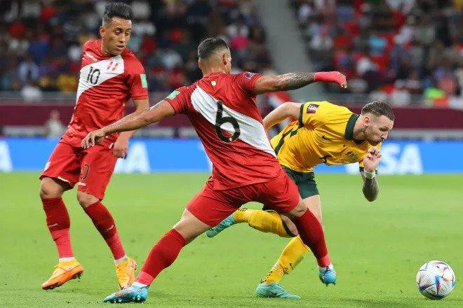 Australia bùng nổ hơn trong 15 phút cuối Australia bùng nổ hơn trong 15 phút cuối