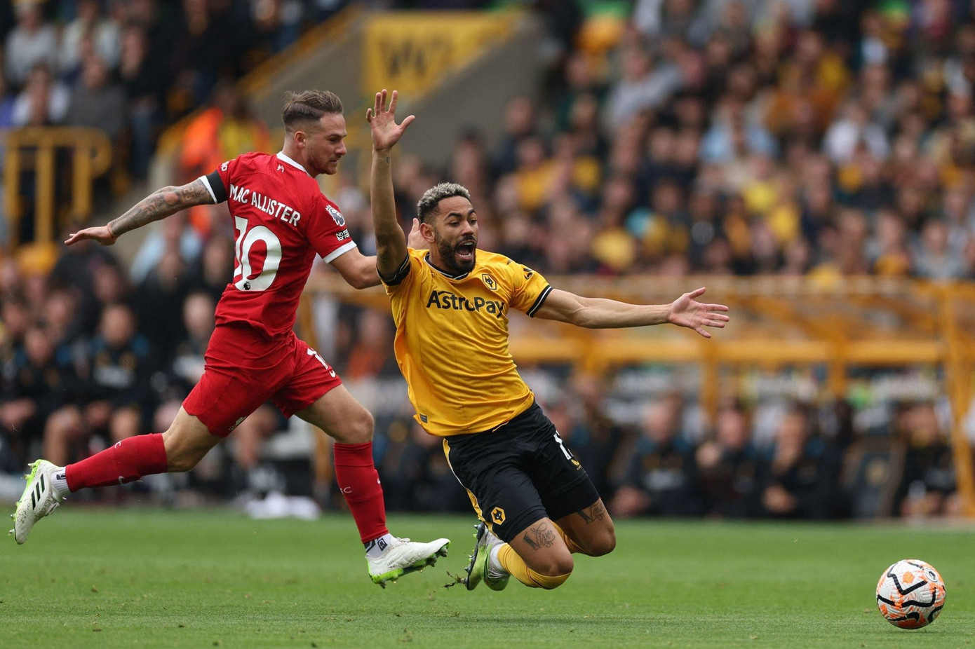 Liverpool ngược dòng đánh bại Wolves, tạm dẫn đầu bảng xếp hạng ảnh 6 Liverpool ngược dòng đánh bại Wolves, tạm dẫn đầu bảng xếp hạng ảnh 6