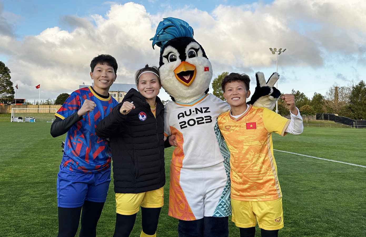 Các cầu thủ vẫn ra sân tập vào hôm nay (20/7) - ảnh: VFF Các cầu thủ vẫn ra sân tập vào hôm nay (20/7) - ảnh: VFF