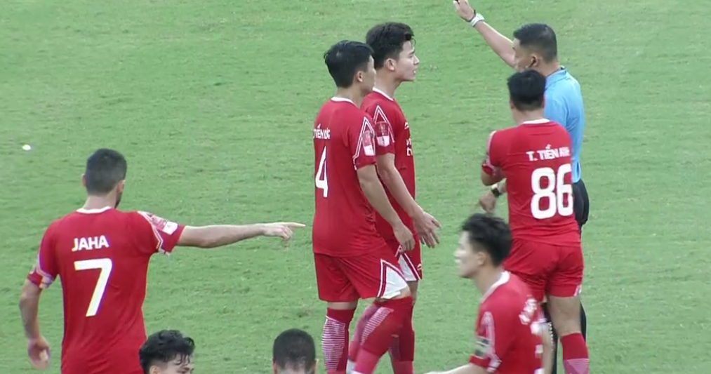 Thắng đậm Viettel trong trận cầu nhạt, CAHN chạm tay vào chức vô địch ảnh 6