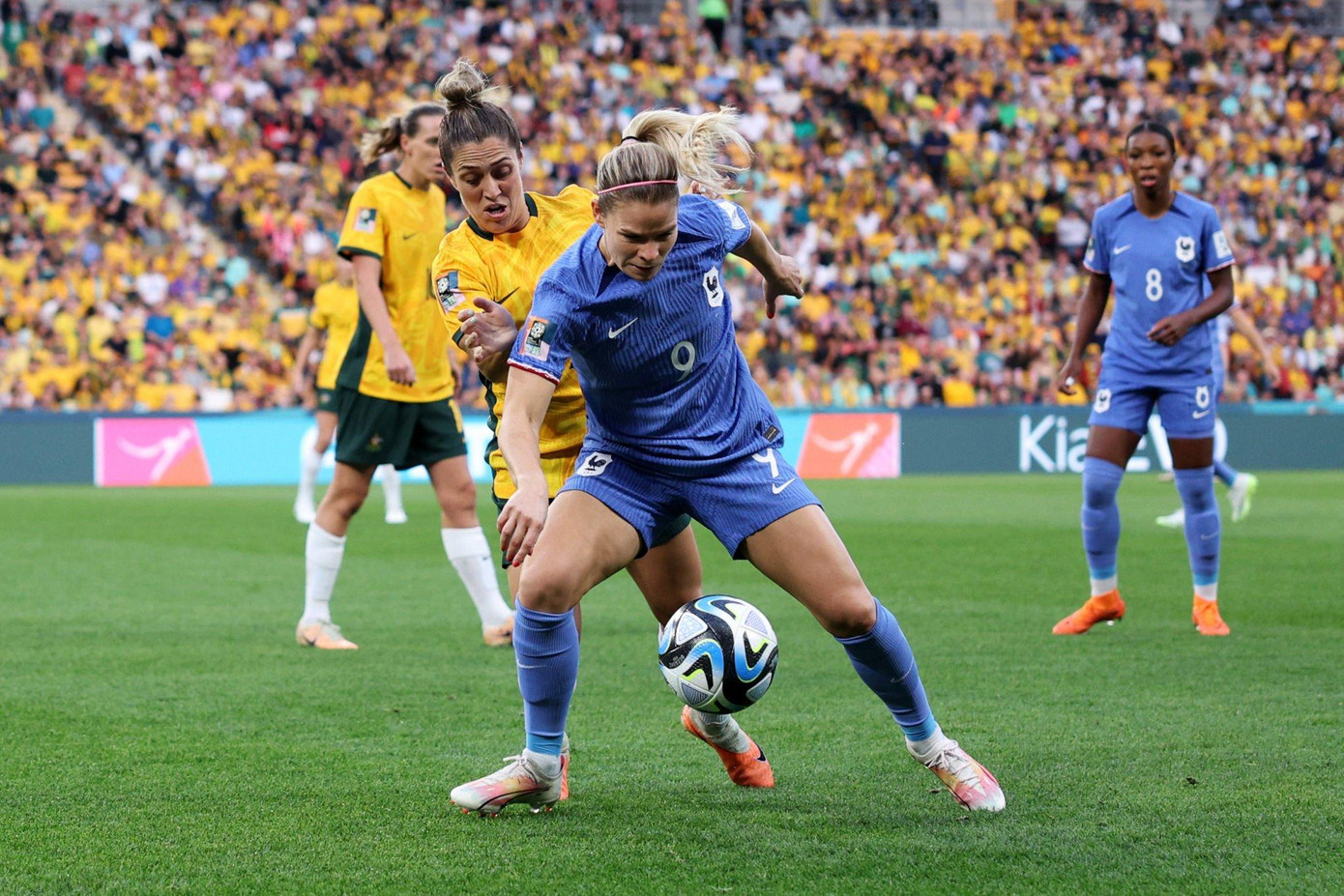 Đánh bại Pháp trên chấm luân lưu, Australia lần đầu vào bán kết World Cup ảnh 4