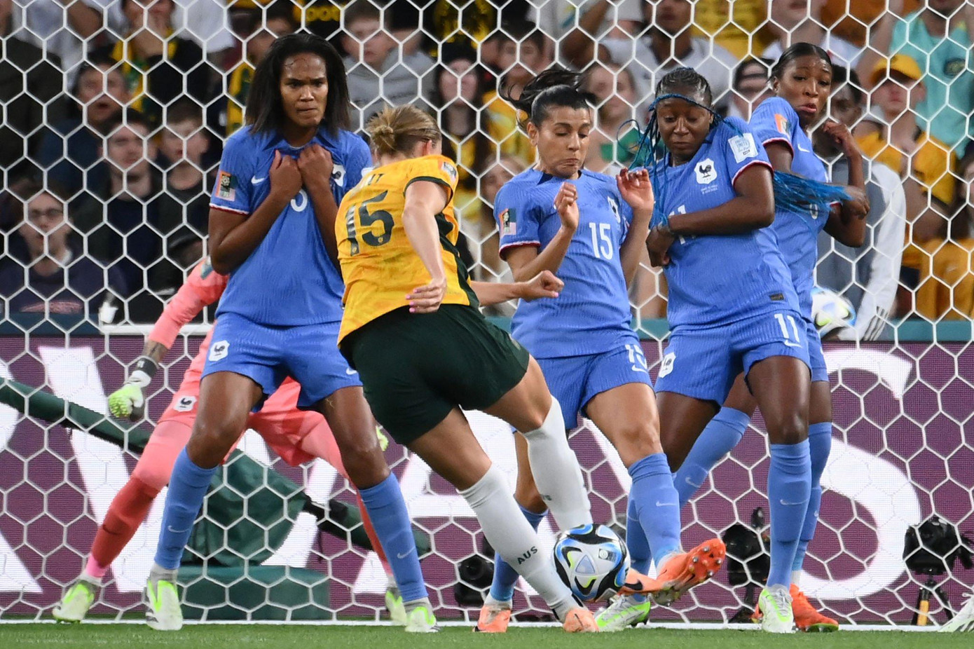 Đánh bại Pháp trên chấm luân lưu, Australia lần đầu vào bán kết World Cup ảnh 6