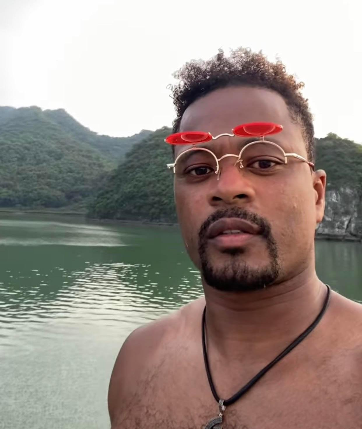 Evra &quot;khoe&quot; khung cảnh vịnh Hạ Long trên Instagram
