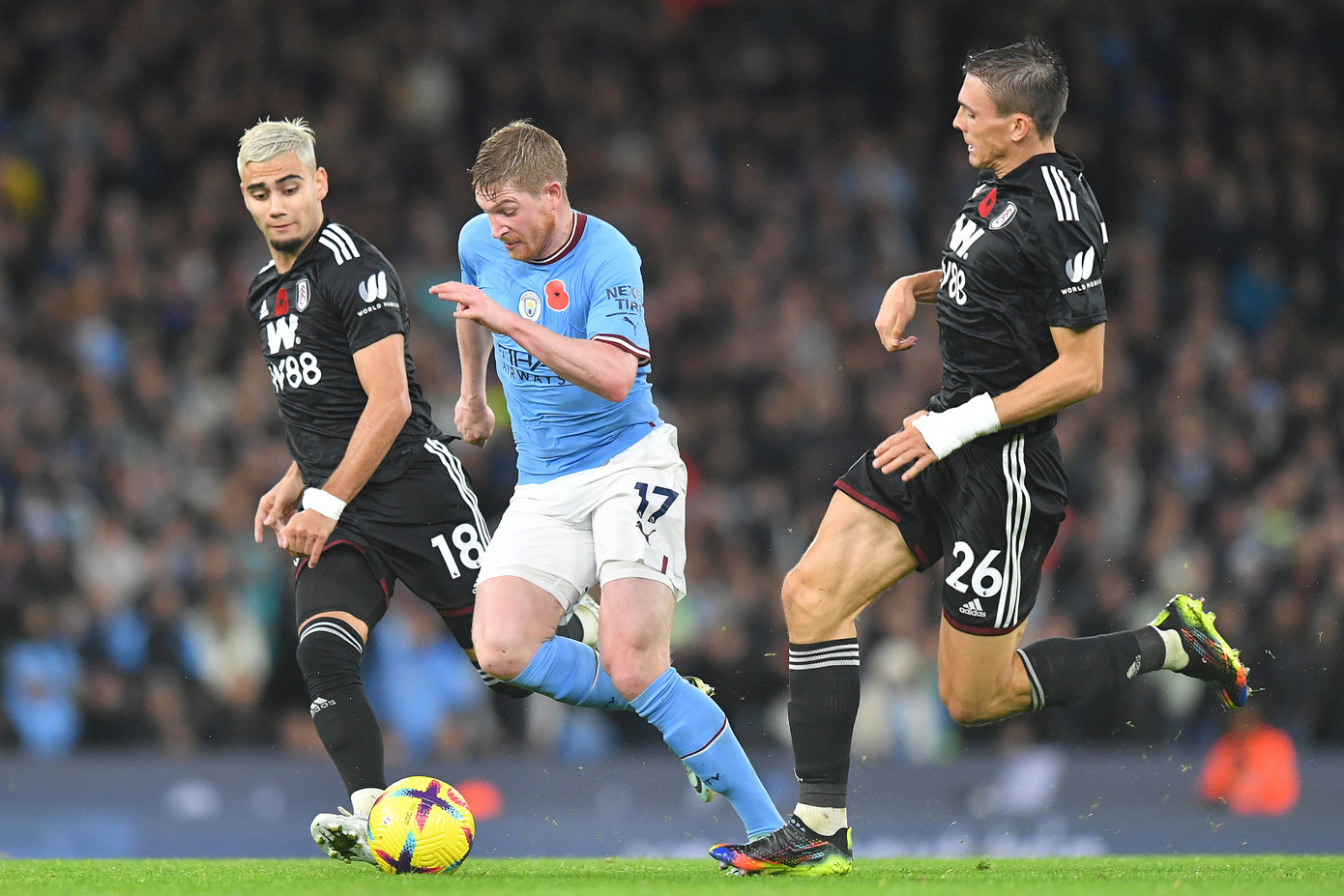 Gvardiol toả sáng rực rỡ, Man City chiếm ngôi đầu Ngoại hạng Anh ảnh 5 Gvardiol toả sáng rực rỡ, Man City chiếm ngôi đầu Ngoại hạng Anh ảnh 5