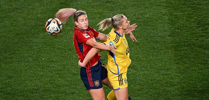 Tây Ban Nha và Thụy Điển cùng leo cao trên BXH