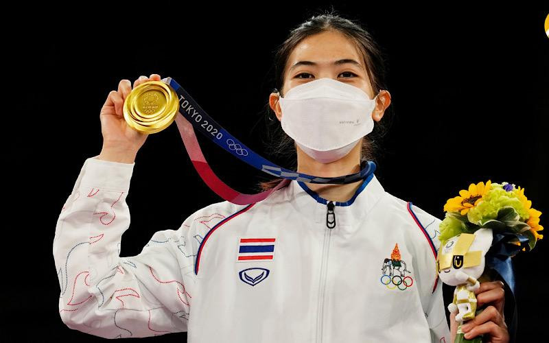 Panipak Wongpattanakit vừa vô địch Olympic