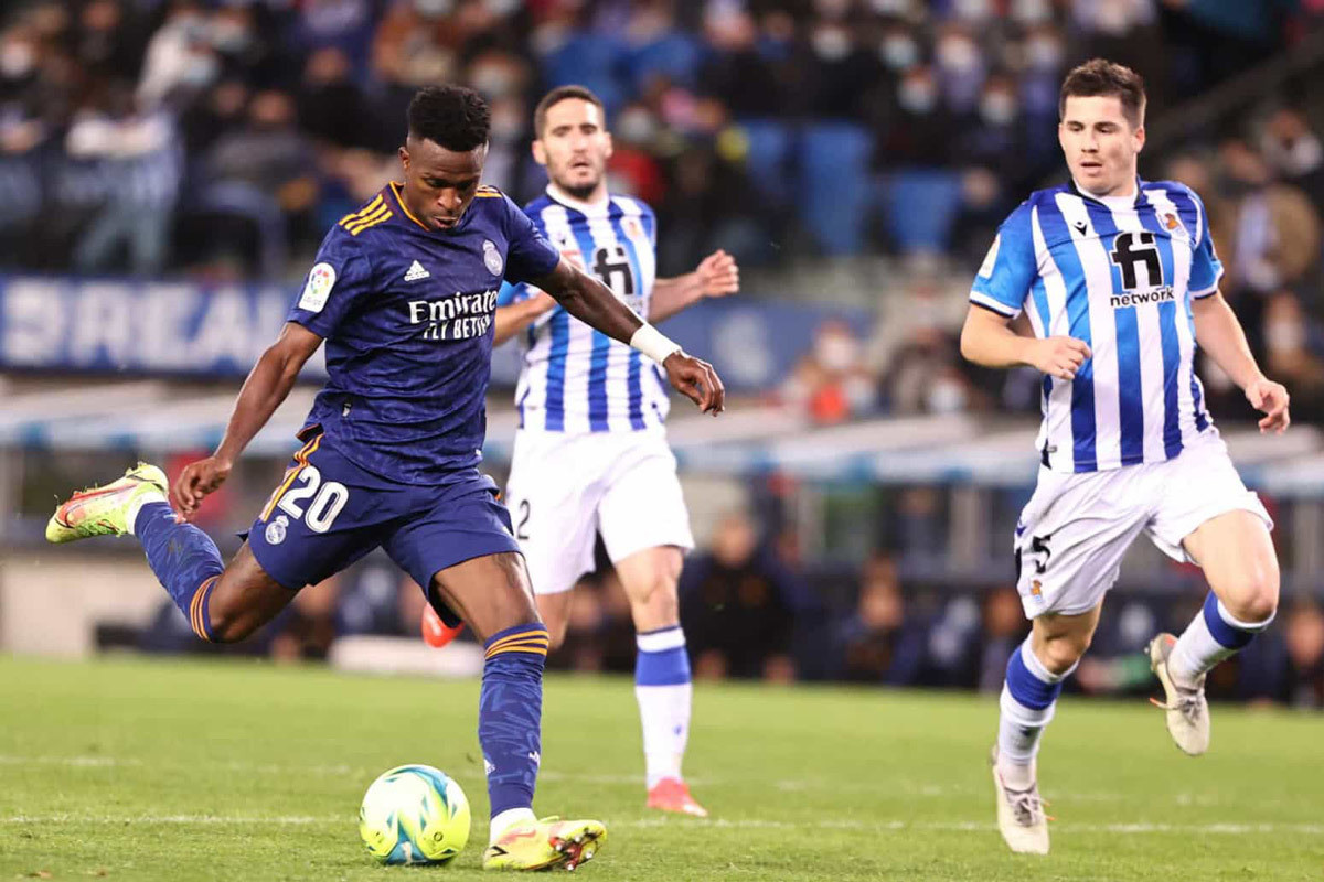 Bellingham lập cú đúp, Real ngược dòng hạ Barca 2-1 ảnh 4 Bellingham lập cú đúp, Real ngược dòng hạ Barca 2-1 ảnh 4