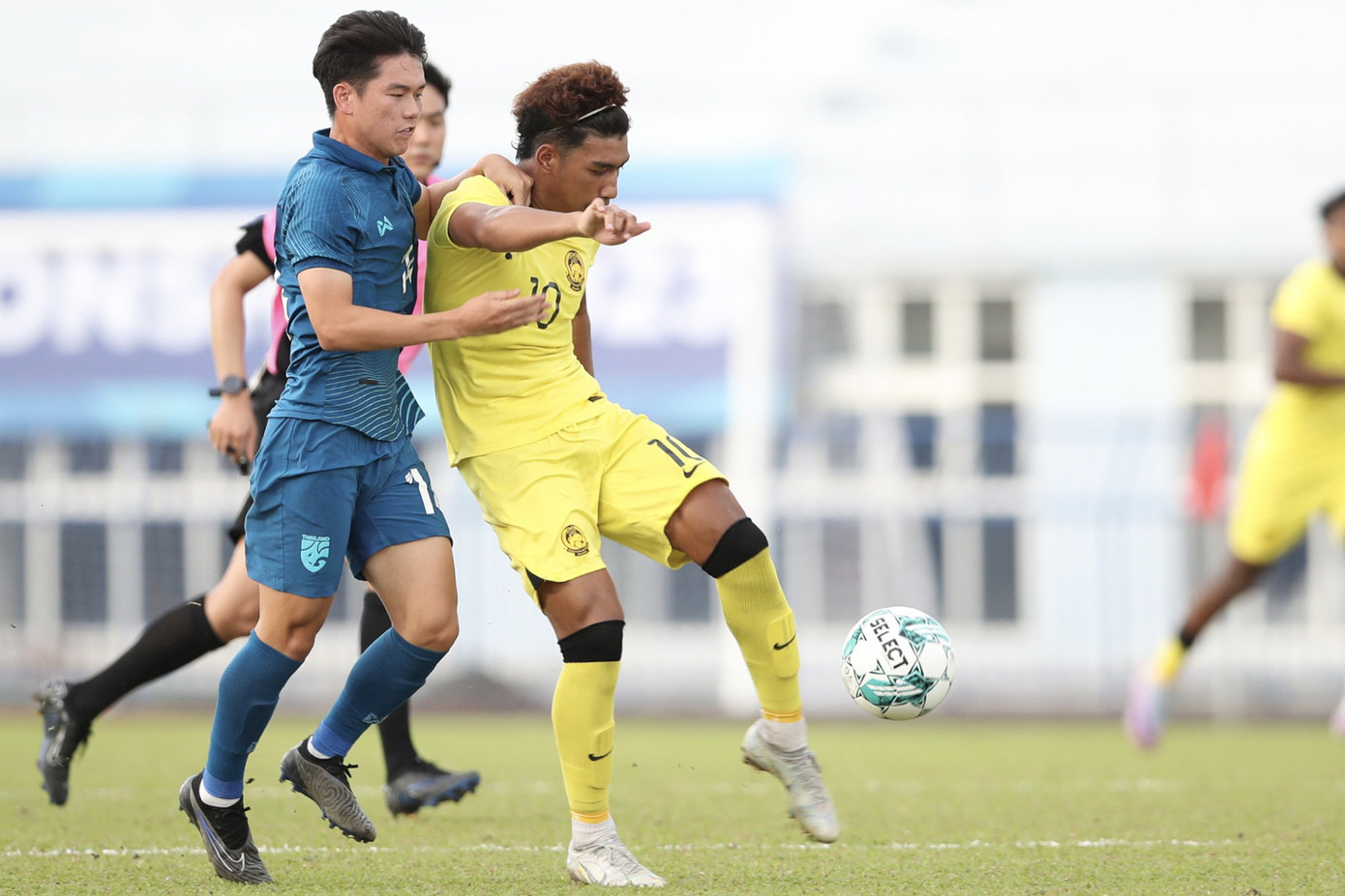 Thái Lan vấp phải thế trận chặt chẽ của Malaysia Thái Lan vấp phải thế trận chặt chẽ của Malaysia