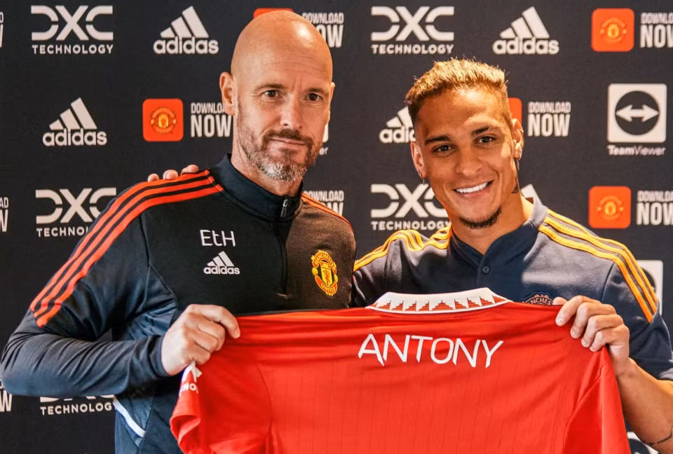 Antony đã sang MU nhưng vẫn phải thi hành án phạt từ Ajax