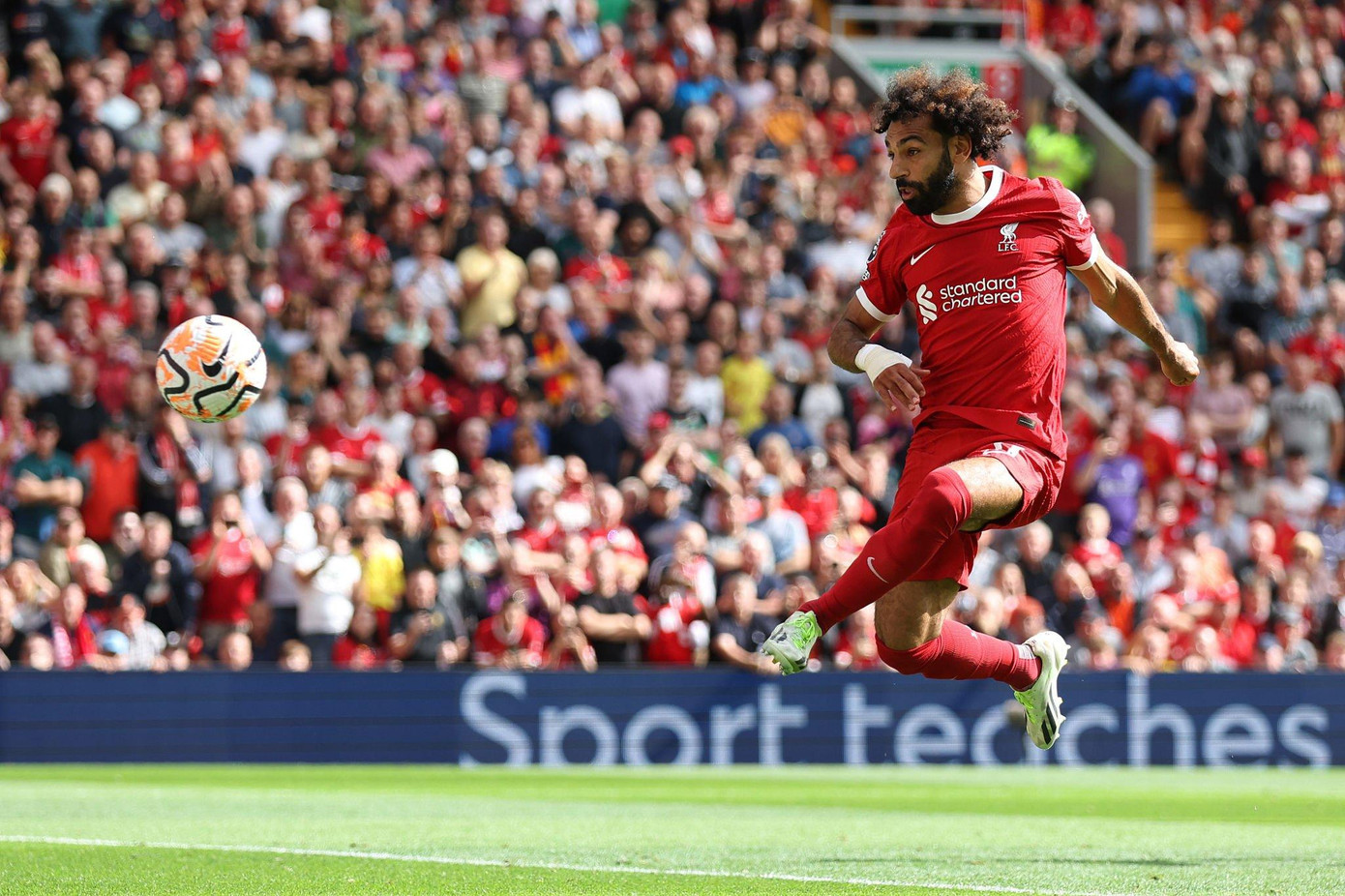 Mac Allister nhận thẻ đỏ, Liverpool vẫn thắng Bournemouth 3-1 ảnh 12