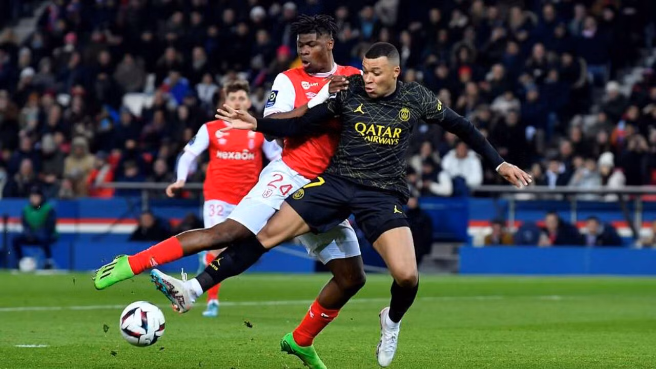Mbappe đã ghi 15 bàn từ đầu mùa Mbappe đã ghi 15 bàn từ đầu mùa