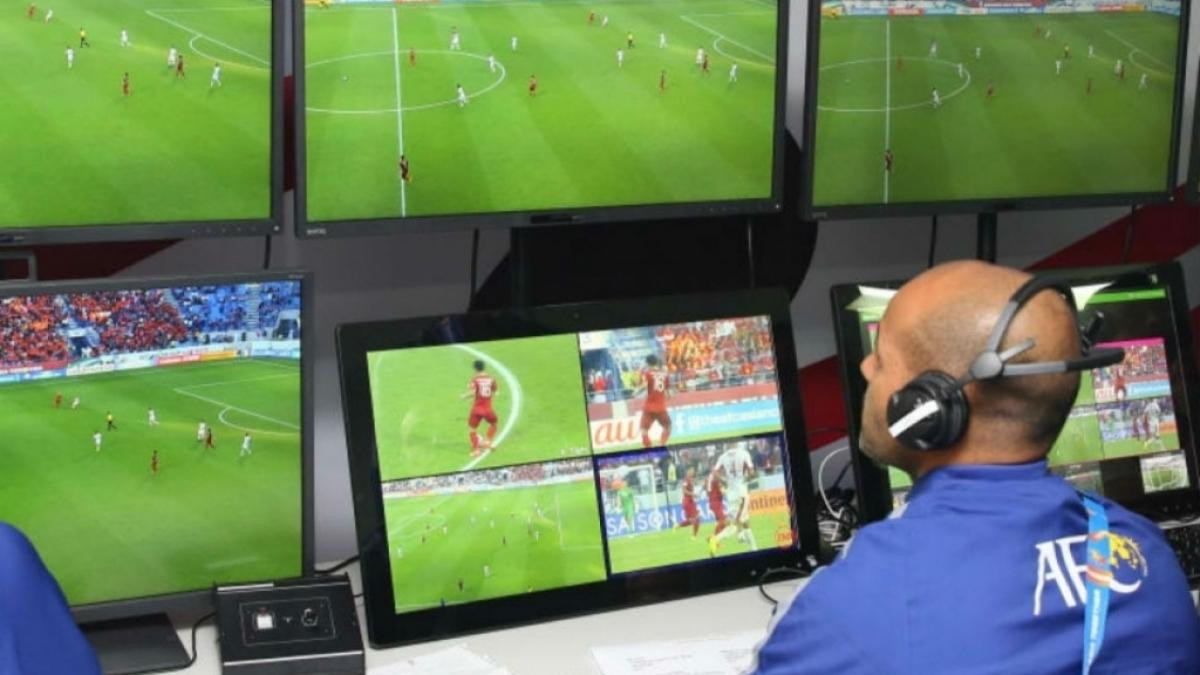 VAR mới chỉ xuất hiện ở các giải đấu cấp AFC