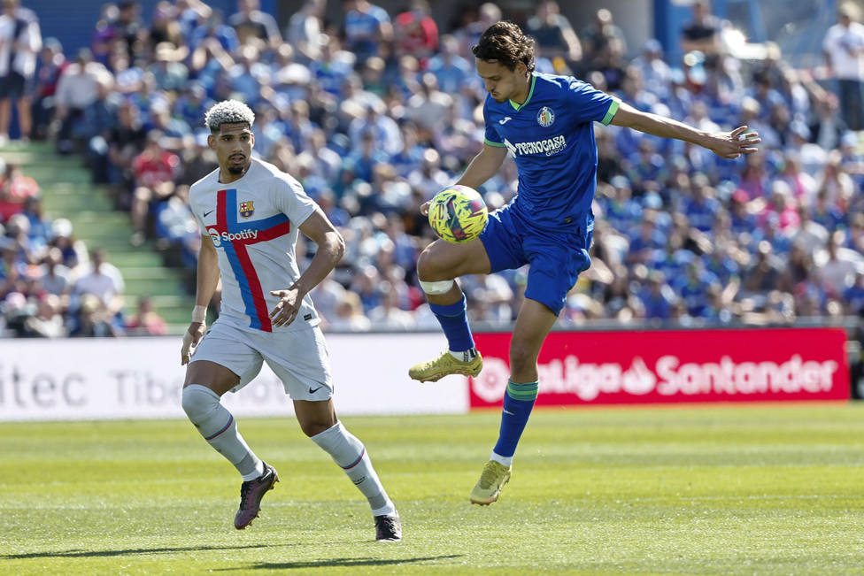 Getafe đã kìm hãm hàng công Barca Getafe đã kìm hãm hàng công Barca