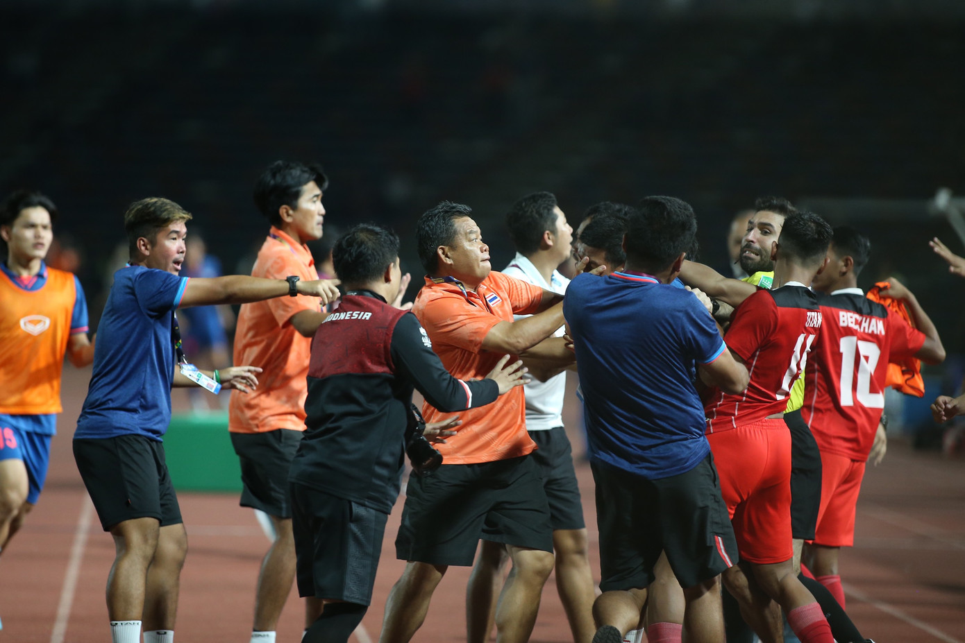 Hạ Thái Lan 5-2, Indonesia giành HCV SEA Games sau 32 năm chờ đợi ảnh 27