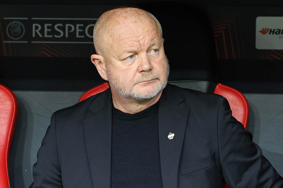 Ông Hegmo sẽ sớm nhận ghế tại Urawa Reds Ông Hegmo sẽ sớm nhận ghế tại Urawa Reds