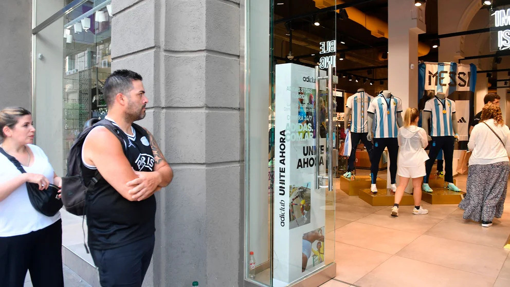 Người Argentina đang khao khát chiếc áo mới