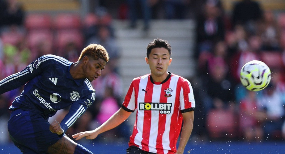 MU đánh bại Southampton 3-0 trên sân khách ảnh 18