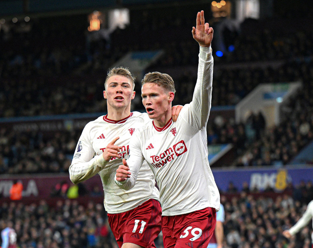 McTominay ăn mừng bàn ấn định chiến thắng cho MU McTominay ăn mừng bàn ấn định chiến thắng cho MU