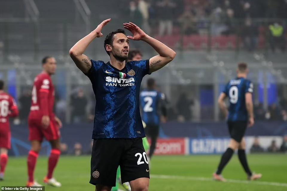 Vô vàn khó khăn đang chờ đón Inter