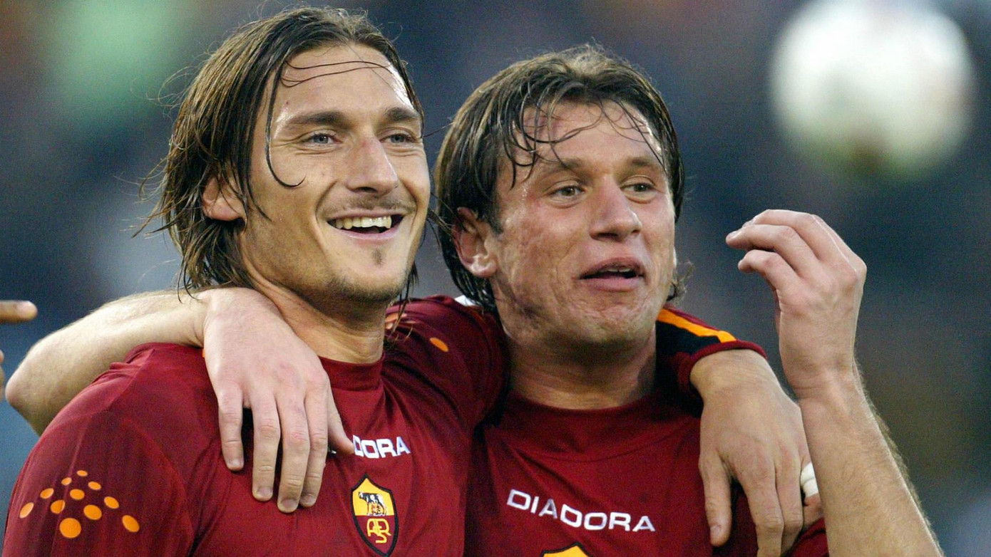 Cassano và Totti là hai cựu sao có tầm ảnh hưởng lớn ở Roma