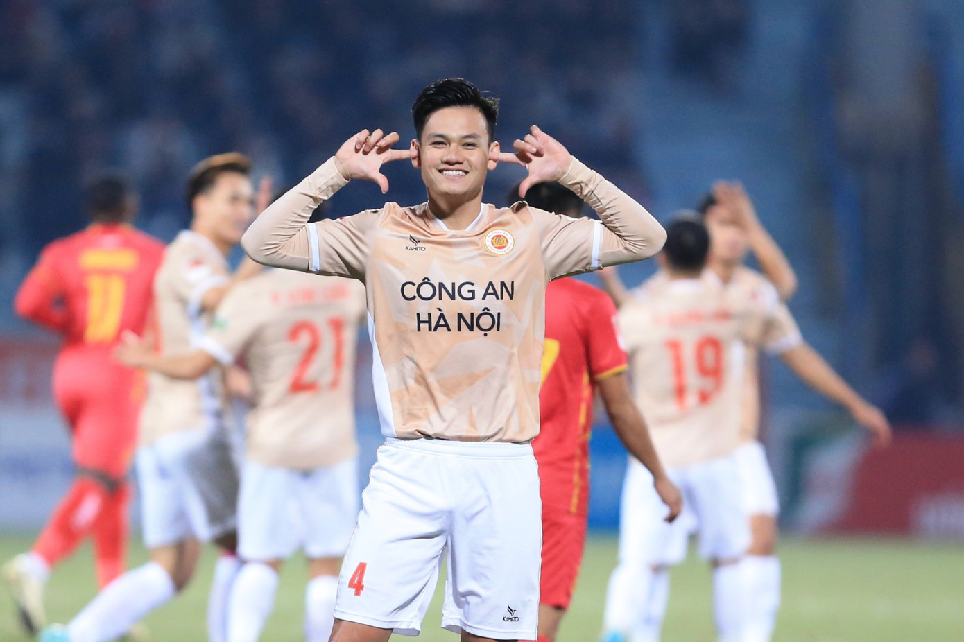  Thắng Thanh Hoá, CAHN trở lại cuộc đua vô địch V-League ảnh 12