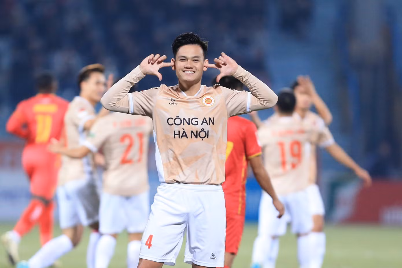  Thắng Thanh Hoá, CAHN trở lại cuộc đua vô địch V-League ảnh 12