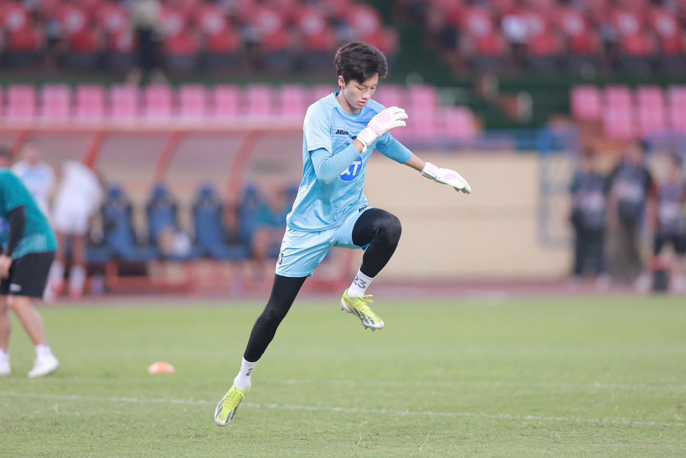 Nam Định gieo sầu cho Hà Nội, bứt phá trong cuộc đua vô địch ảnh 6