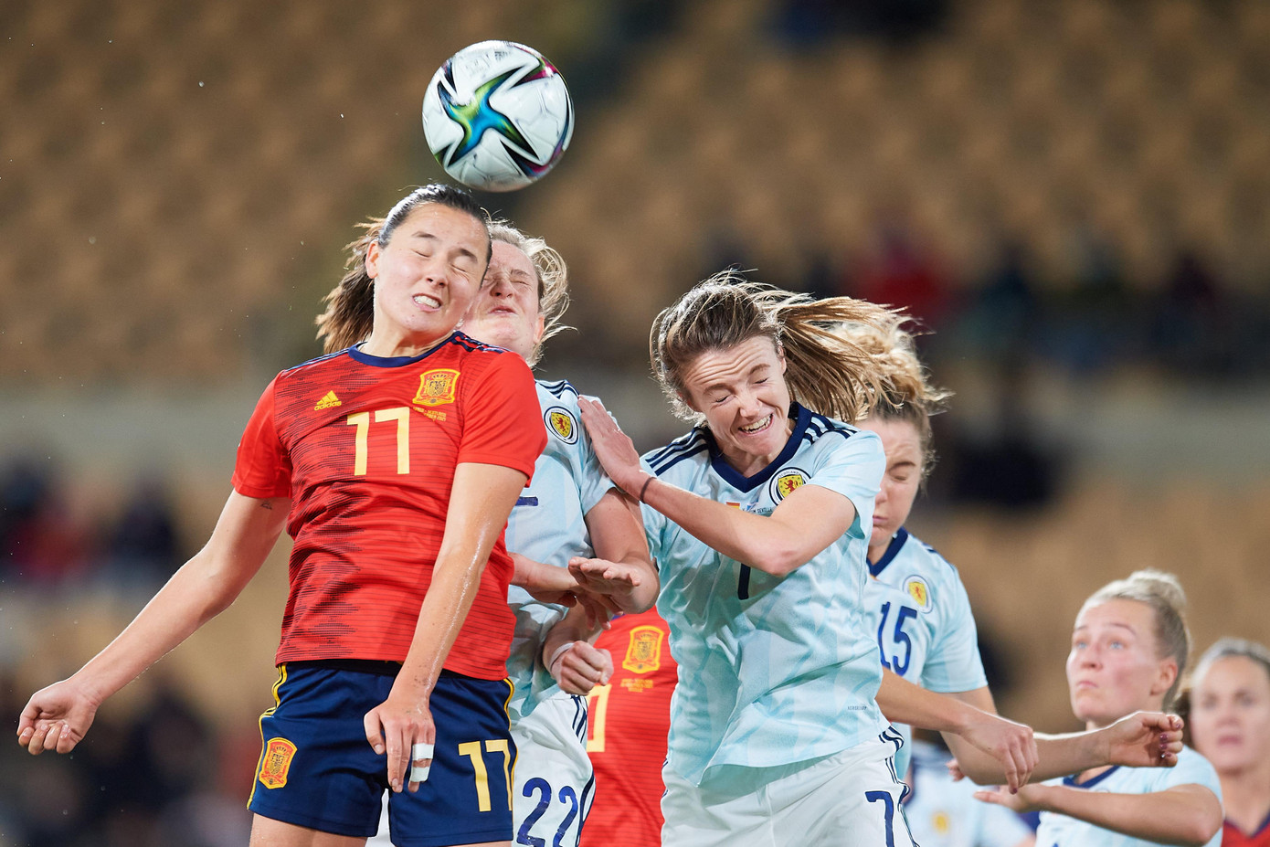 Nhiều tuyển thủ Tây Ban Nha không hài lòng với HLV trưởng Nhiều tuyển thủ Tây Ban Nha không hài lòng với HLV trưởng