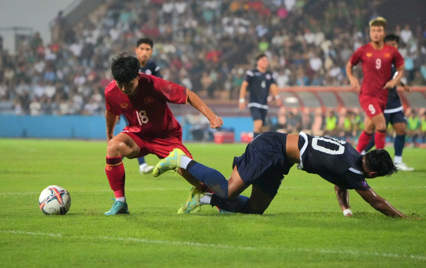 Hiệp 2 bùng nổ, U23 Việt Nam hạ U23 Guam 6-0 ảnh 22