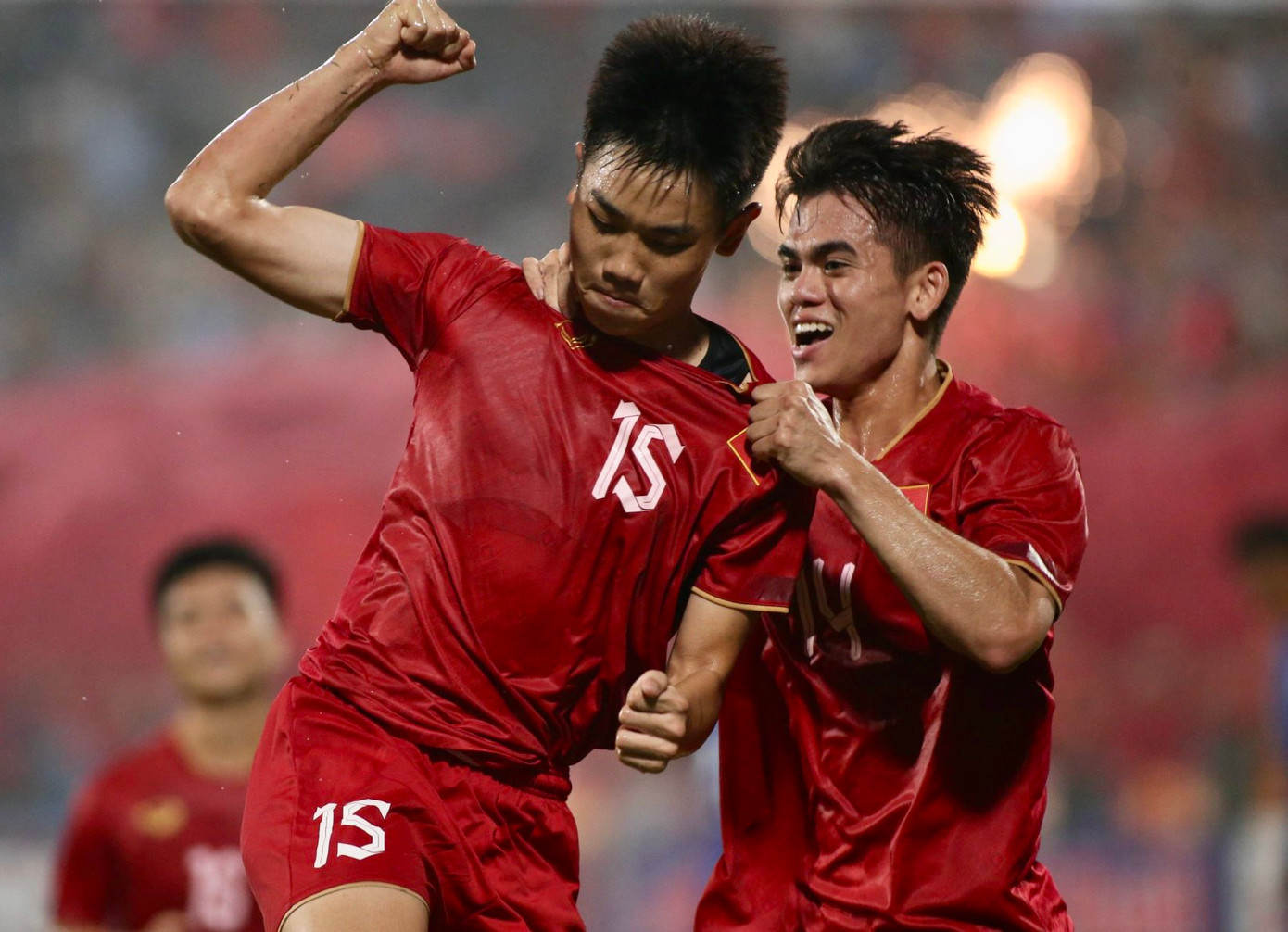 NHM sẽ tốn không nhiều tiền vé để xem ĐT Việt Nam thi đấu NHM sẽ tốn không nhiều tiền vé để xem ĐT Việt Nam thi đấu