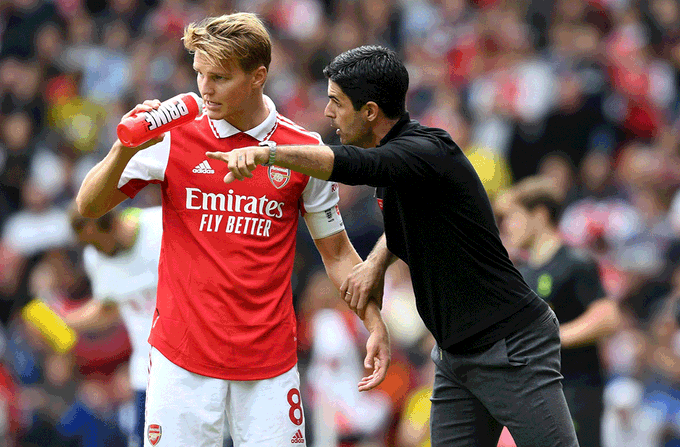 HLV Arteta sẽ để nhiều trụ cột nghỉ ngơi