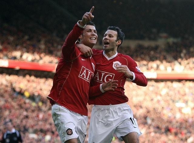 Giggs có 425 chiến thắng tại Ngoại hạng Anh, kém Ronaldo Giggs có 425 chiến thắng tại Ngoại hạng Anh, kém Ronaldo