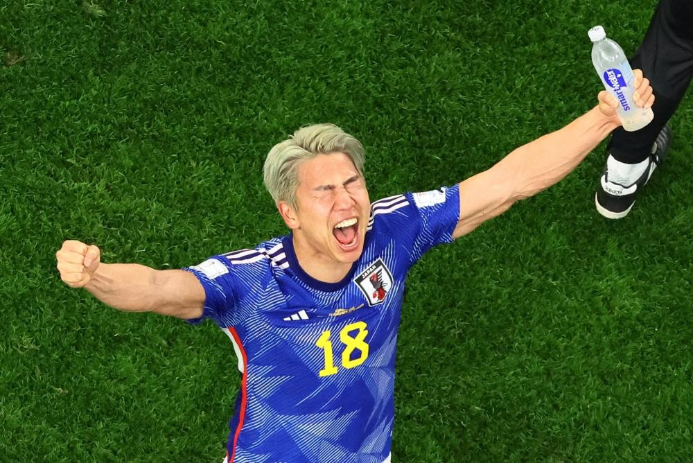 Cầu thủ ấn định chiến thắng 2-1 cho Nhật Bản là Asano đang khoác áo Bochum tại Bundesliga Cầu thủ ấn định chiến thắng 2-1 cho Nhật Bản là Asano đang khoác áo Bochum tại Bundesliga