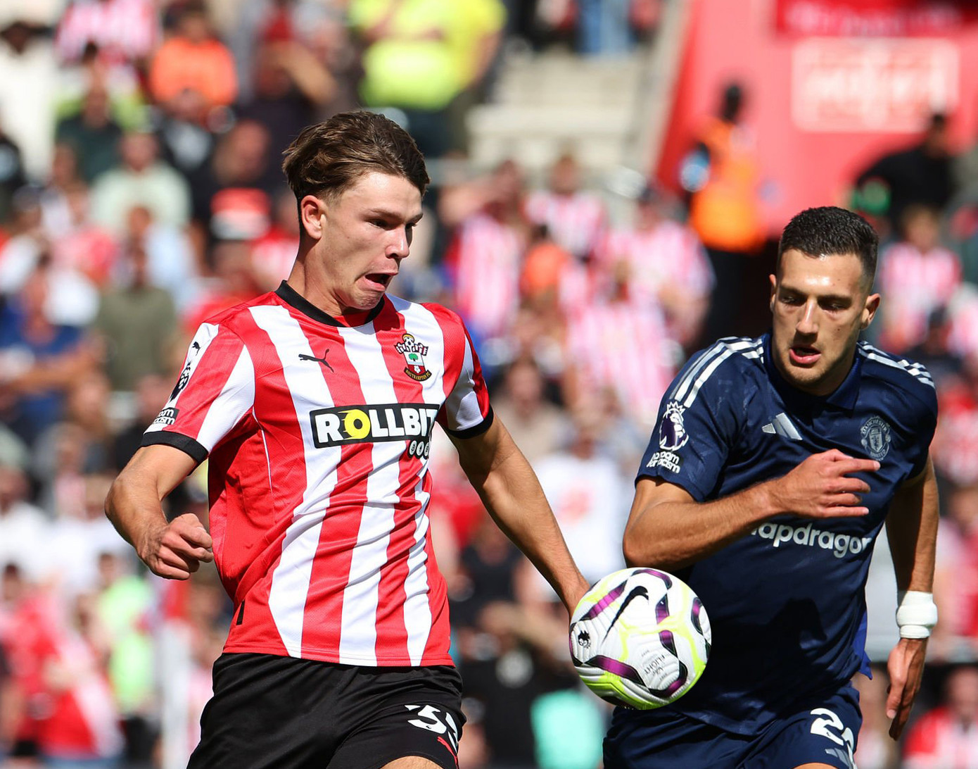 MU đánh bại Southampton 3-0 trên sân khách ảnh 8