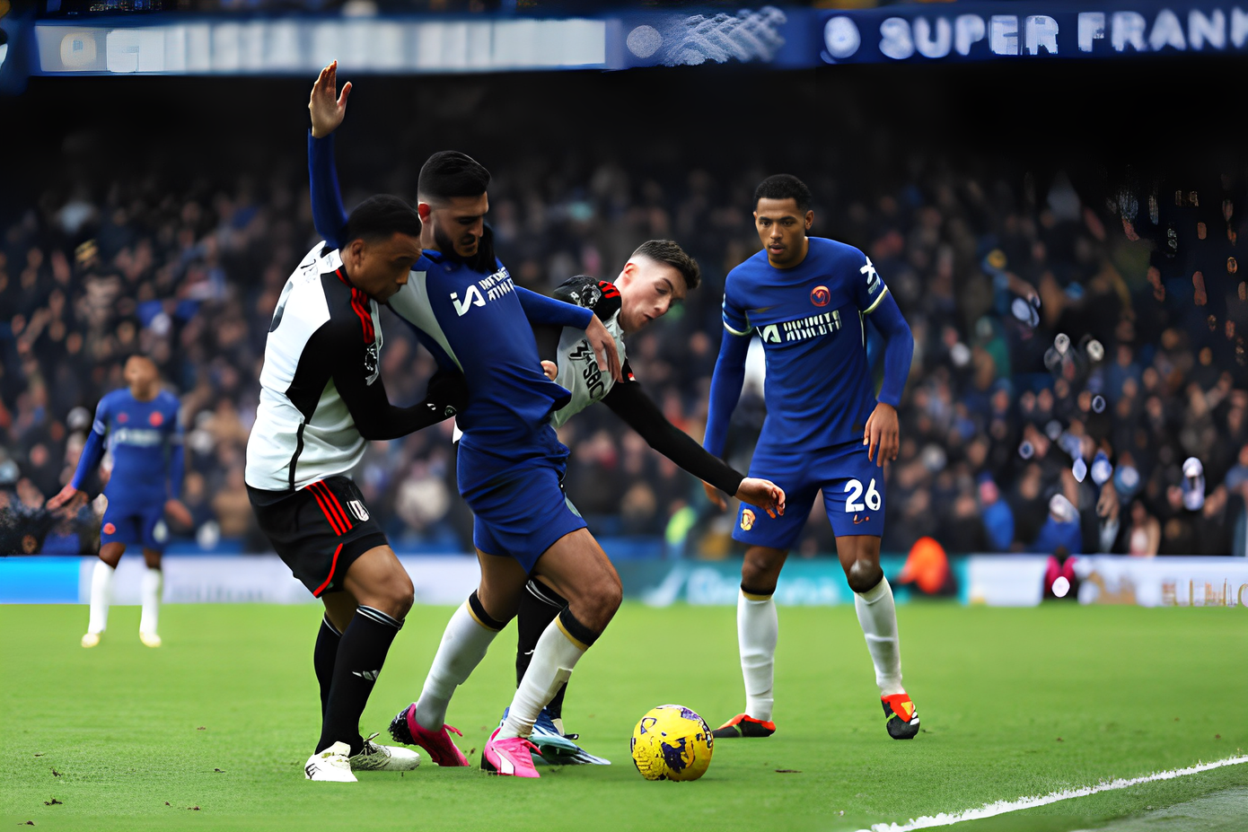 Chelsea thắng trận thứ 3 liên tiếp ở giải Ngoại hạng ảnh 18