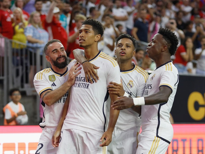 Bellingham lập cú đúp, Real ngược dòng hạ Barca 2-1 ảnh 3 Bellingham lập cú đúp, Real ngược dòng hạ Barca 2-1 ảnh 3